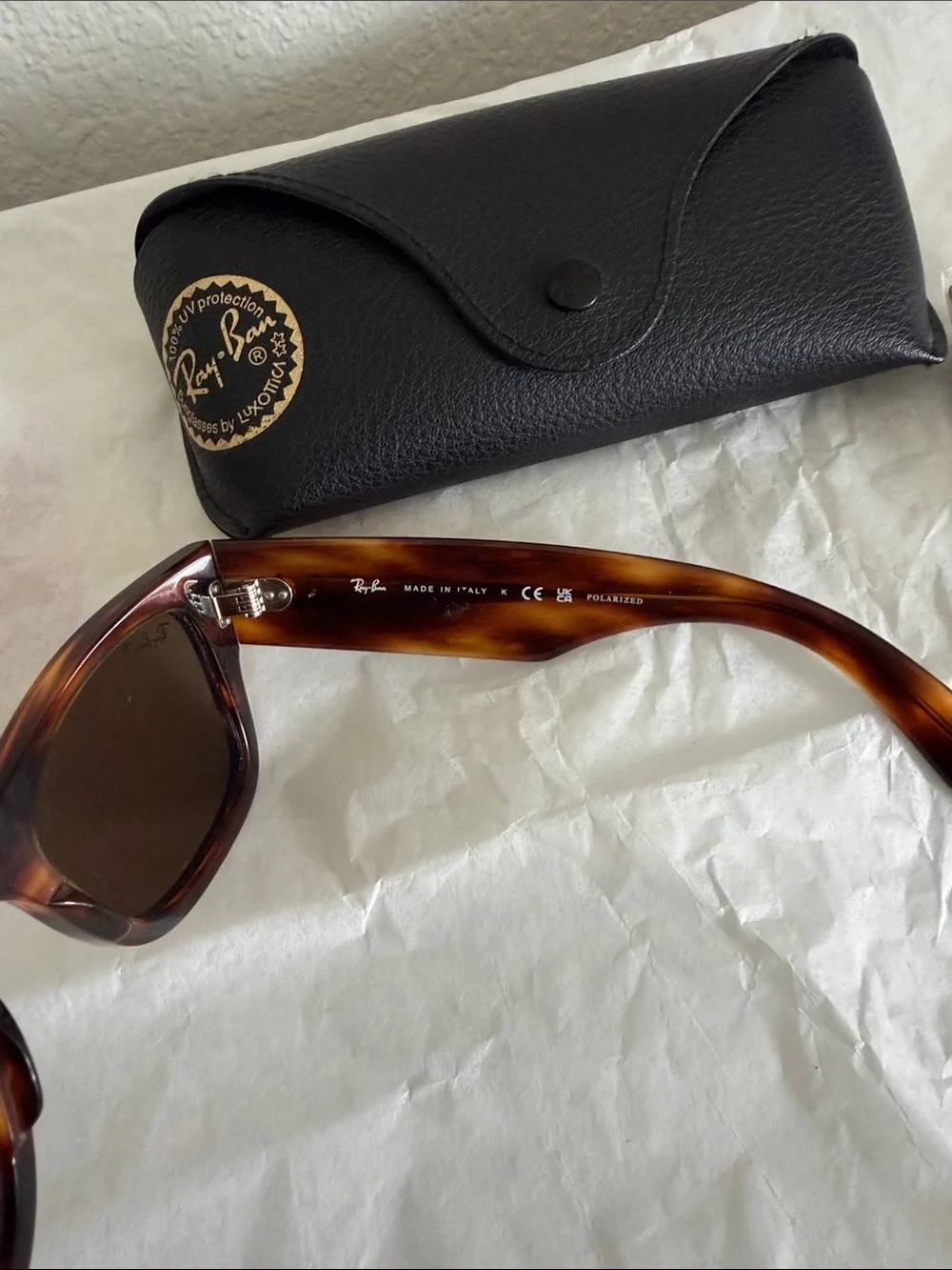 Ray-Ban Tortoiseshell Brown Mega Wayfarer Polarized Sunglasses with Black Case